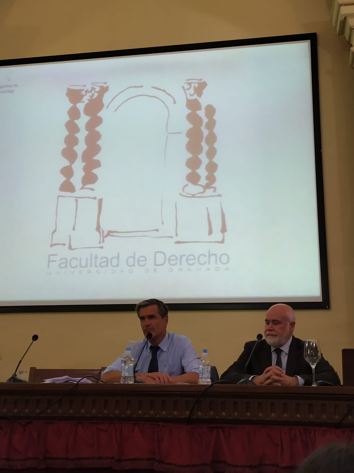 Image in which you can see Professor López Aguilar making an intervention at the conference